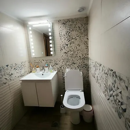 Port View, Veranda, 80 Sqm, Spacious Place For 6 Apartman