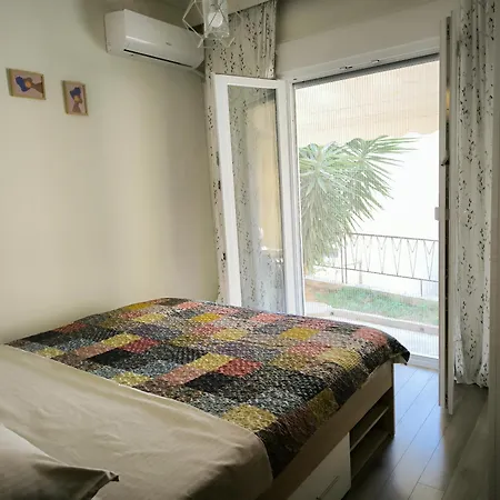 Apartman Port View, Veranda, 80 Sqm, Spacious Place For 6