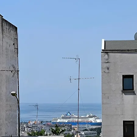 Port View, Veranda, 80 Sqm, Spacious Place For 6 *