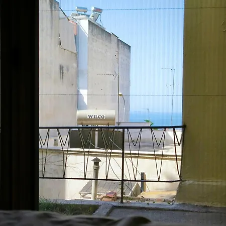 Port View, Veranda, 80 Sqm, Spacious Place For 6 * Thessaloniki