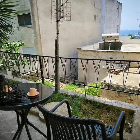 Apartment Port View, Veranda, 80 Sqm, Spacious Place For 6