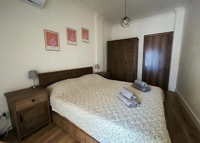 דירה Port View, Veranda, 80 Sqm, Spacious Place For 6
