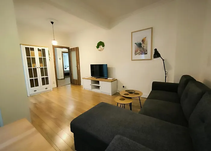 דירה Port View, Veranda, 80 Sqm, Spacious Place For 6 *