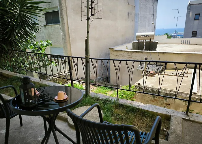 Apartament Port View, Veranda, 80 Sqm, Spacious Place For 6