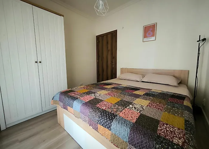 Apartamento Port View, Veranda, 80 Sqm, Spacious Place For 6